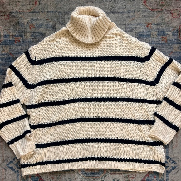 Handmade Turtleneck Pullover Sweater Cream Black Striped Oversized Cozy Casual - Picture 10 of 12